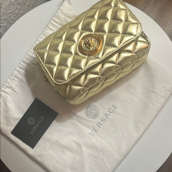 Authentic Versace Gold Quilted Leather Women's Bag - Picture 6 of 8
